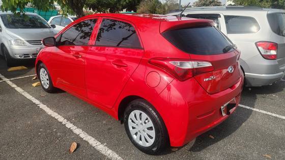 HYUNDAI HB20 1.0 COMFORT 12V FLEX 4P MANUAL HYUNDAI HB20 1.0 COMFORT 12V FLEX 4P MANUAL